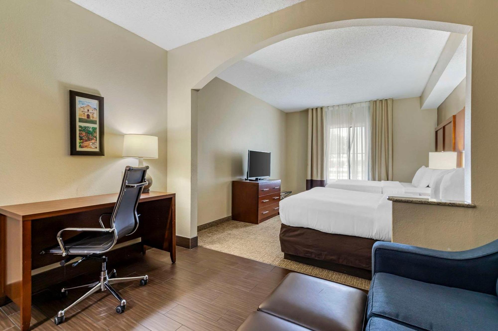 Comfort Inn & Suites Seguin Exterior foto